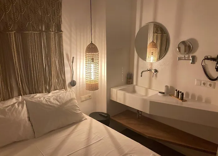 Ninemia Naxos Agios Thaleleos