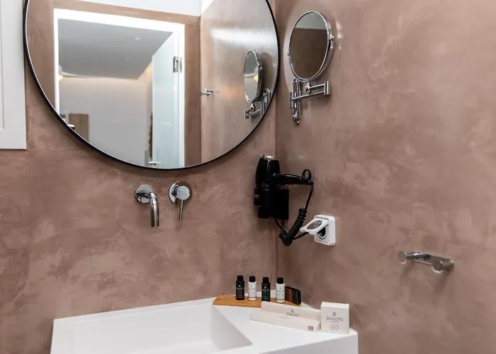 Ninemia Naxos * Agios Thaleleos