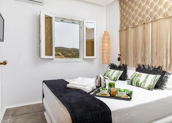 Ninemia Naxos Agios Thaleleos