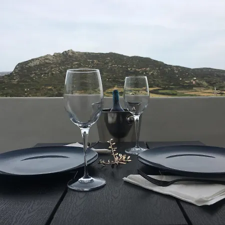 Ninemia Naxos *