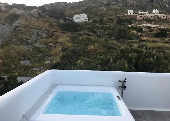 Ninemia Naxos * Agios Thaleleos